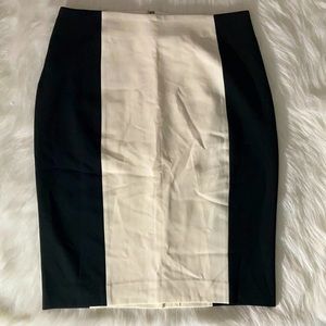 ANN TAYLOR OFF WHITE & BLACK SKIRT SIZE 8 NWT